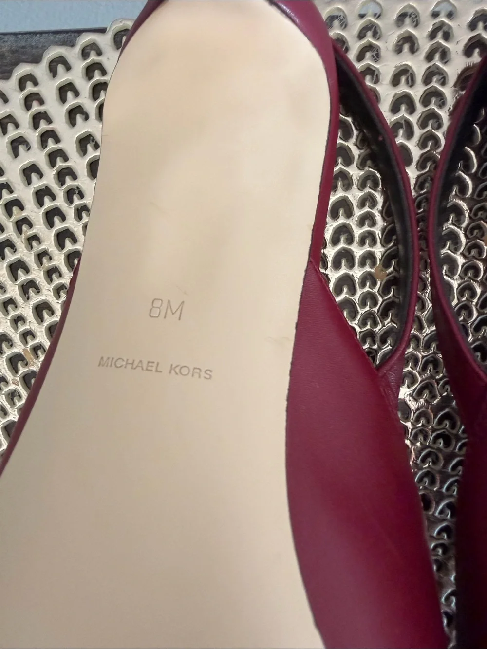 Michael Kors Burgundy Slingback Kitten Heel with Gold Buckle Size 8 NWOT - Picture 9 of 11